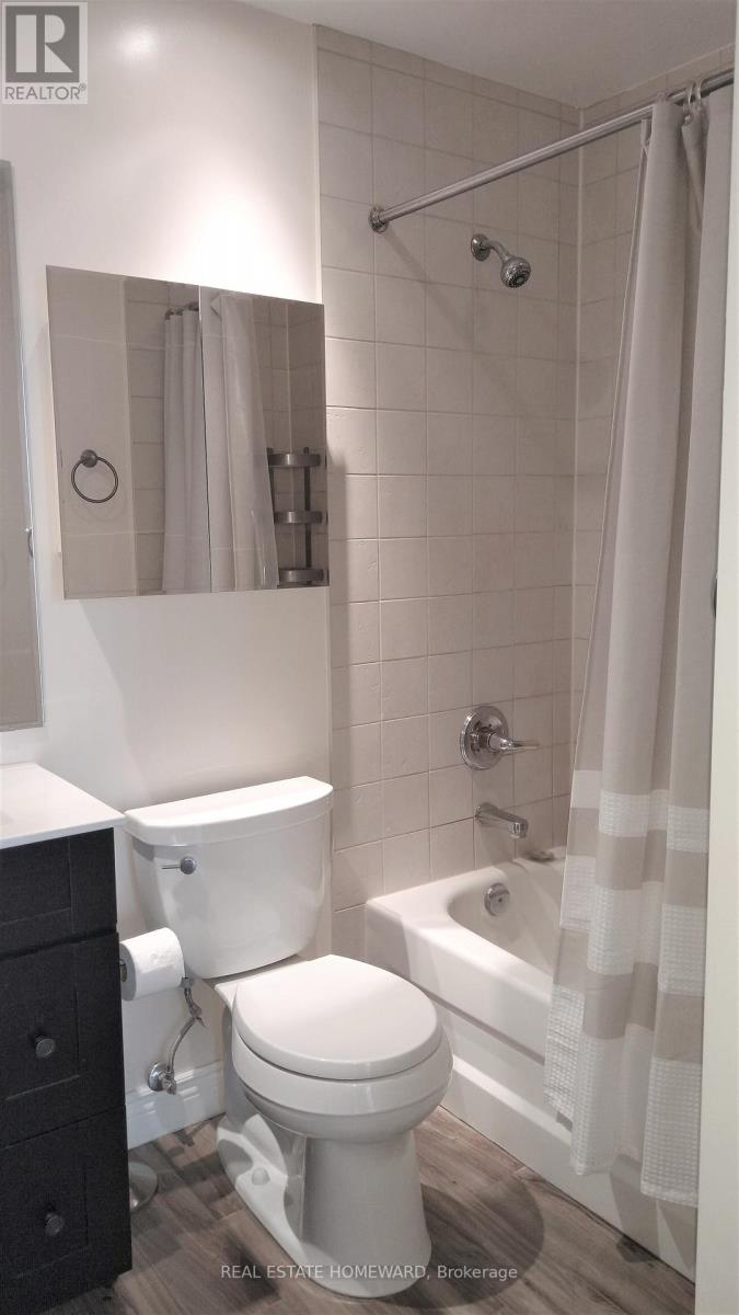 417 - 1 Leaside Park Drive, Toronto, Ontario  M4H 1R1 - Photo 12 - C12026475