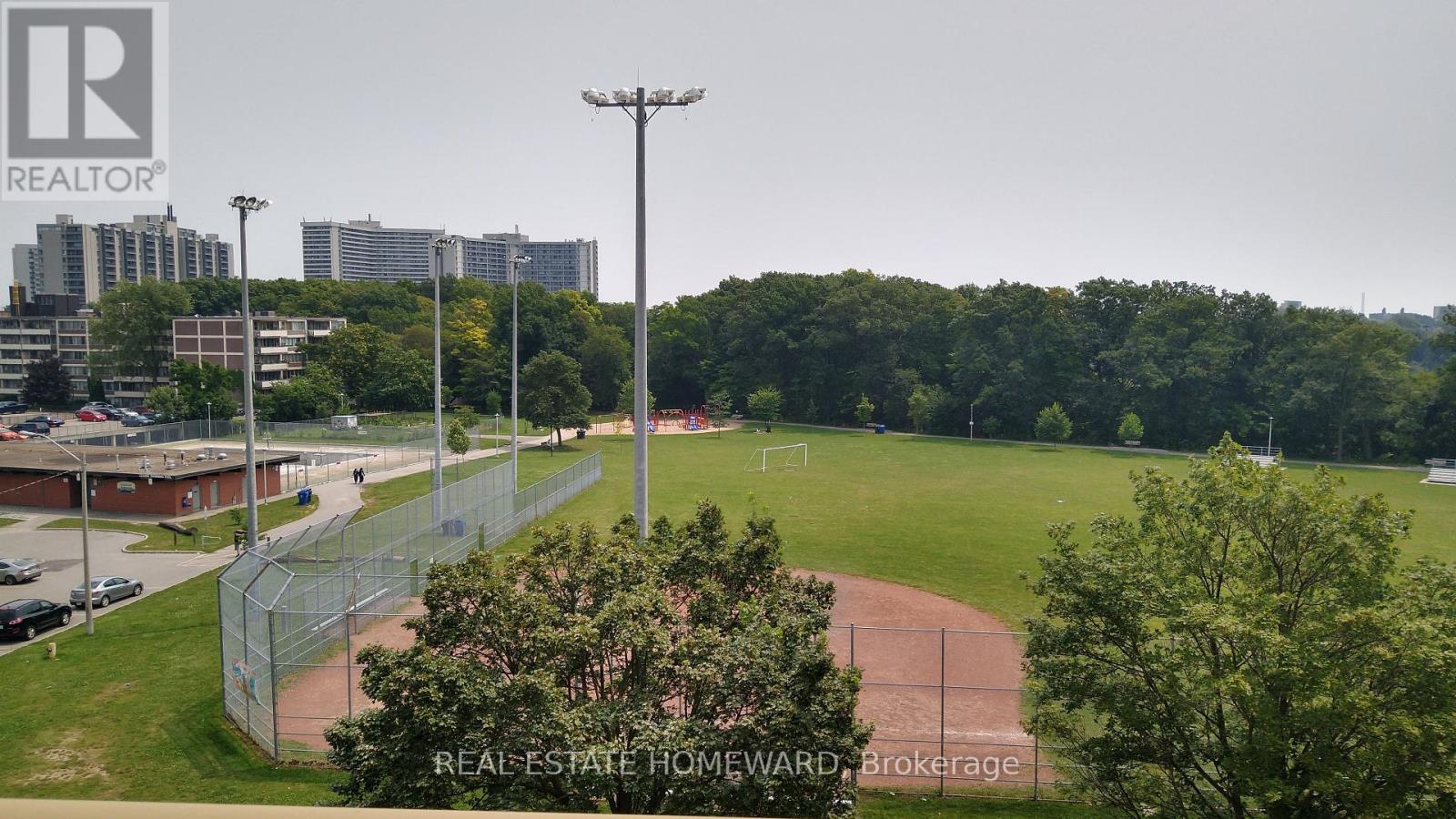 417 - 1 Leaside Park Drive, Toronto, Ontario  M4H 1R1 - Photo 16 - C12026475