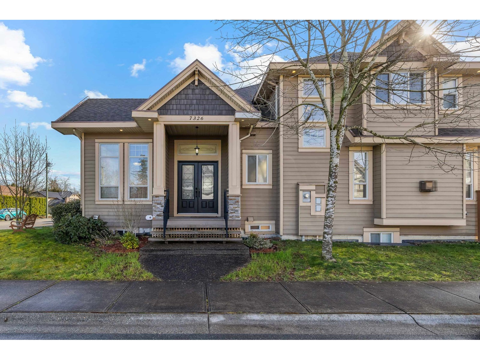 Property at 7326 199 STREET image 2