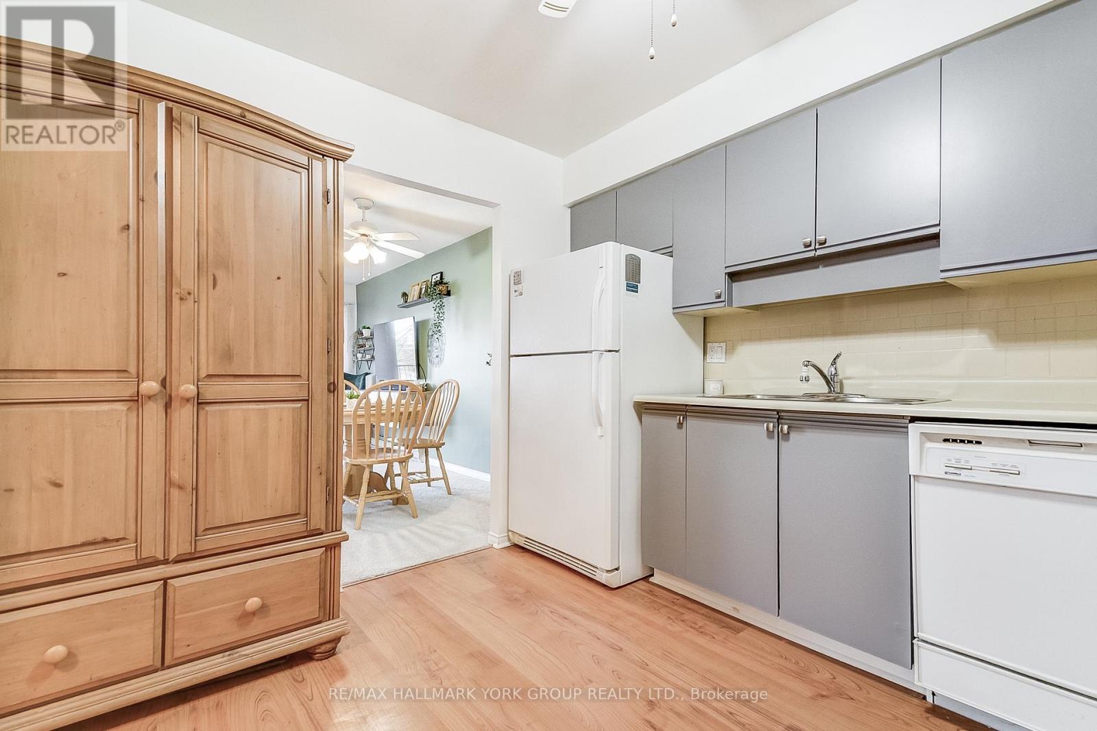 306 - 111 Grew Boulevard, Georgina, Ontario  L0E 1R0 - Photo 10 - N12026500