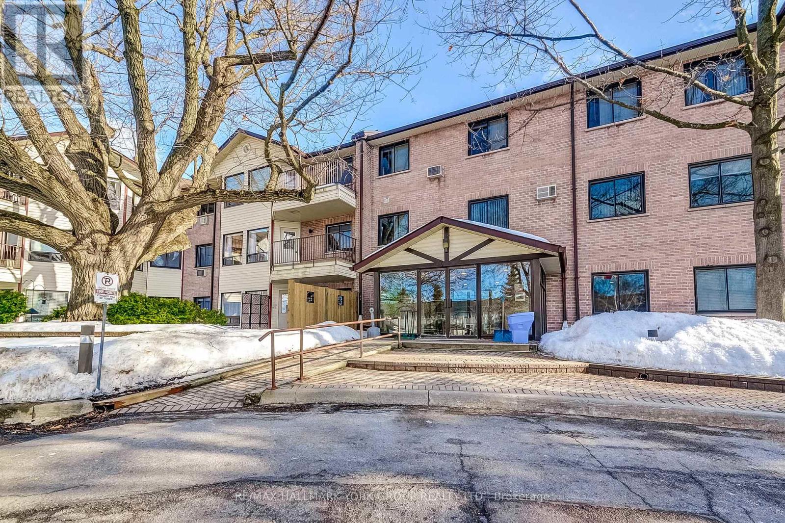 306 - 111 Grew Boulevard, Georgina, Ontario  L0E 1R0 - Photo 2 - N12026500