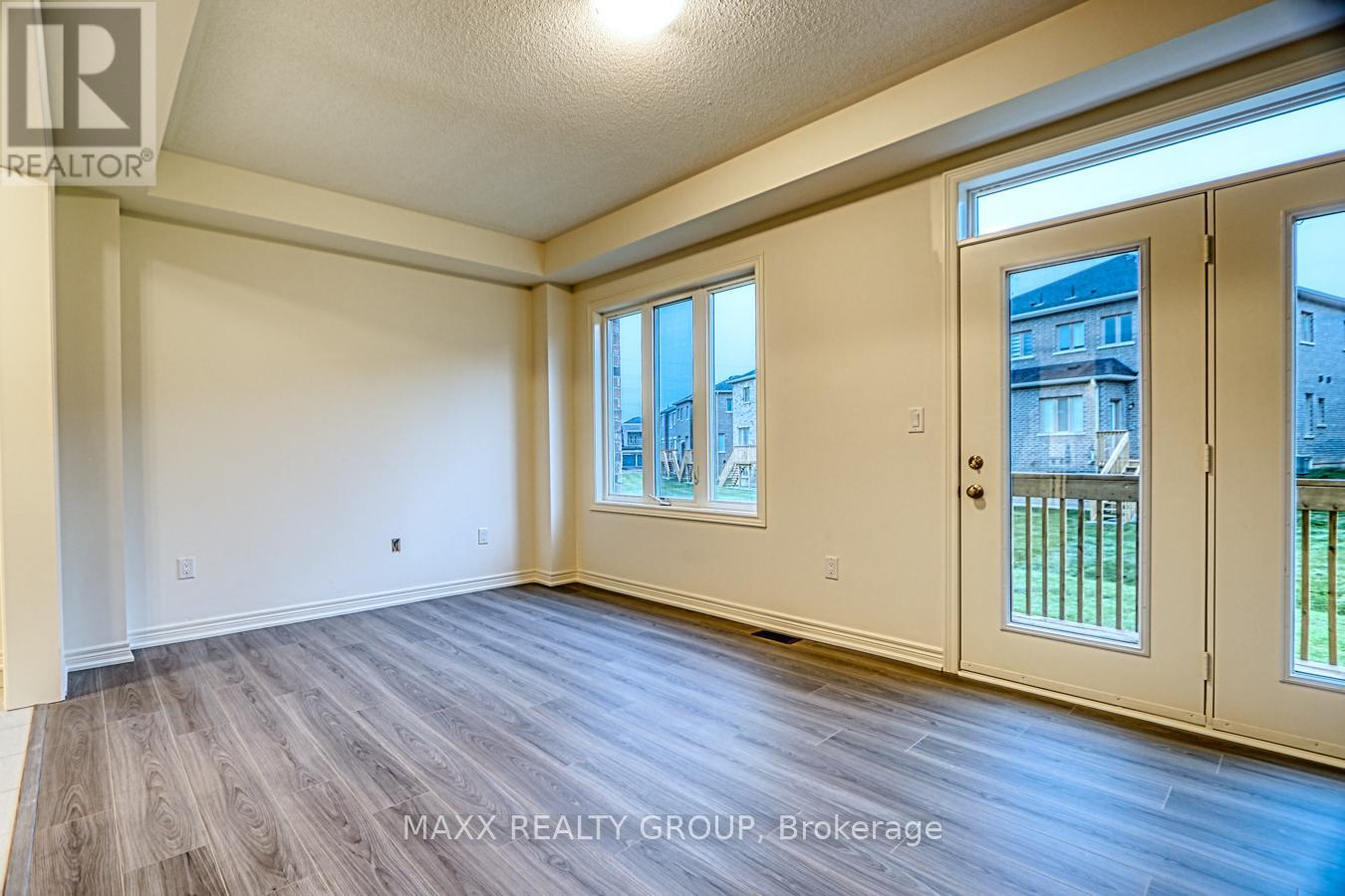 297 Great Falls Boulevard, Hamilton, Ontario  L0R 2H7 - Photo 11 - X12026452