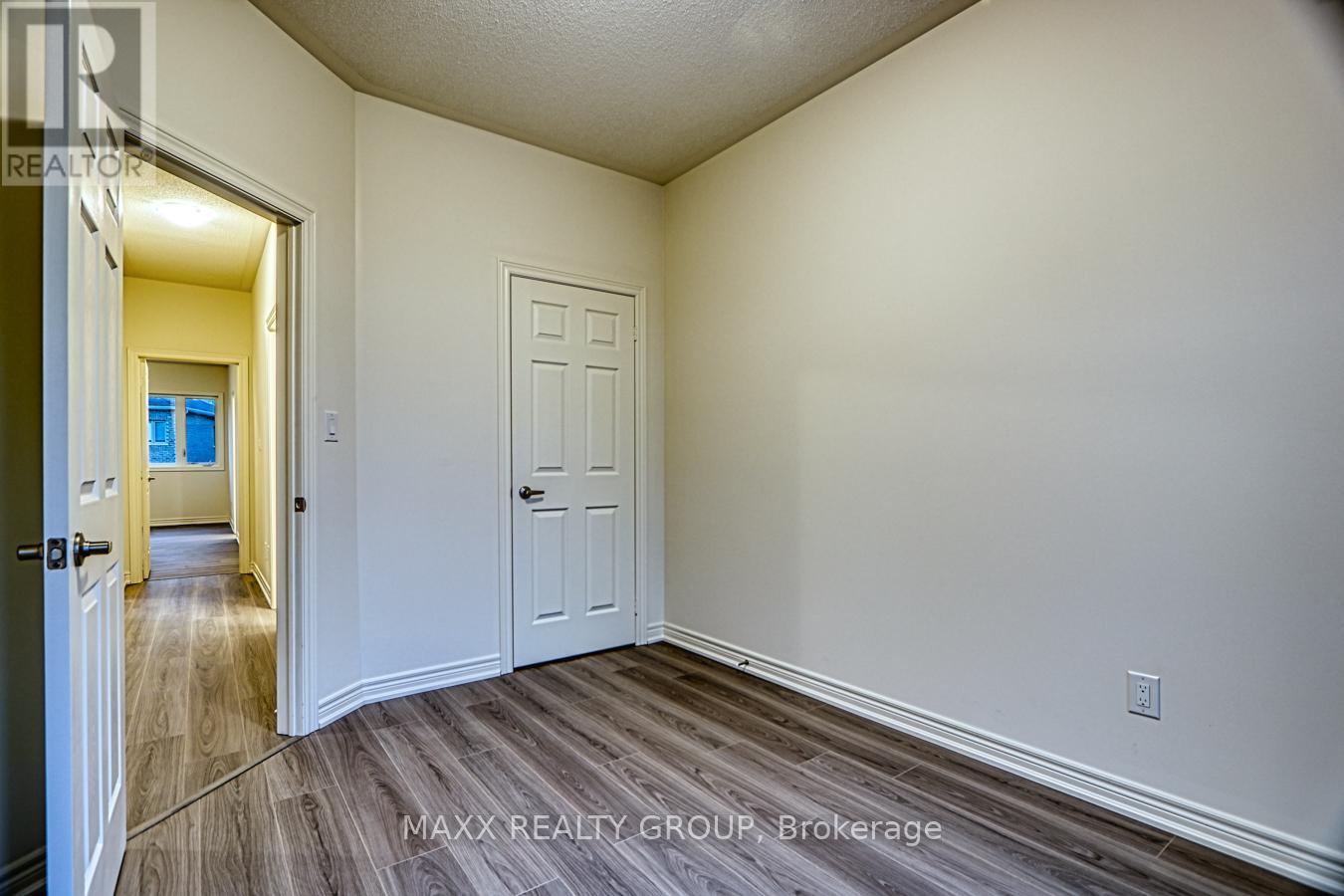 297 Great Falls Boulevard, Hamilton, Ontario  L0R 2H7 - Photo 23 - X12026452
