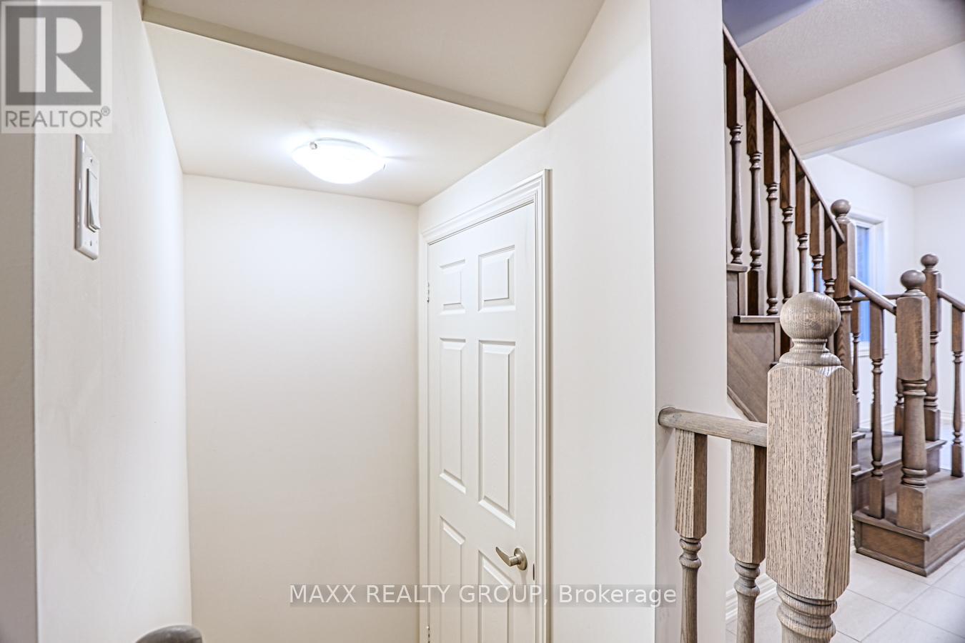 Property at 297 GREAT FALLS BOULEVARD image 5