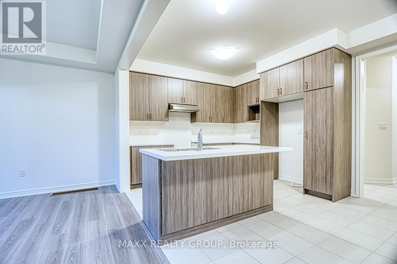 297 Great Falls Boulevard, Hamilton, Ontario  L0R 2H7 - Photo 7 - X12026452