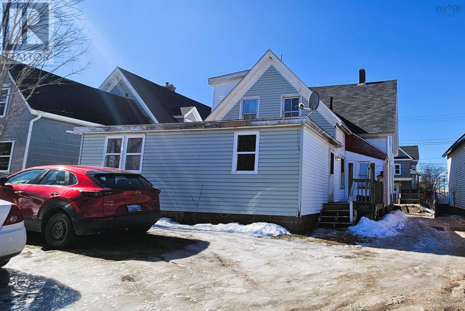 15 Logan Street, Truro, Nova Scotia  B2N 3Z4 - Photo 3 - 202505201