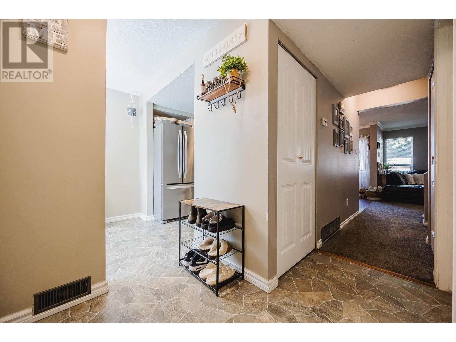 3 20653 Thorne Avenue, Maple Ridge, British Columbia  V2X 8G2 - Photo 12 - R2978136