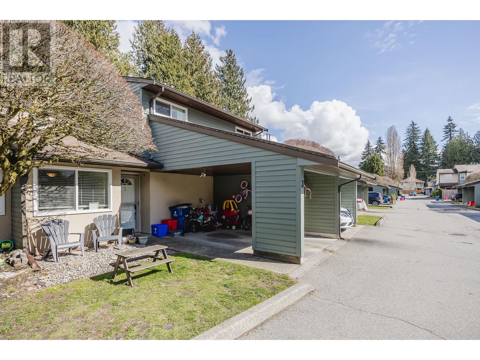 3 20653 Thorne Avenue, Maple Ridge, British Columbia  V2X 8G2 - Photo 2 - R2978136
