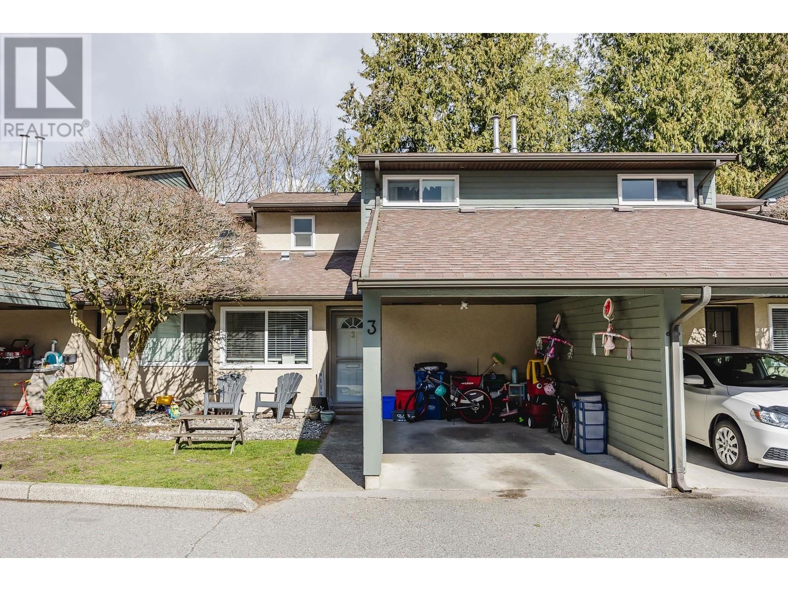 3 20653 Thorne Avenue, Maple Ridge, British Columbia  V2X 8G2 - Photo 1 - R2978136