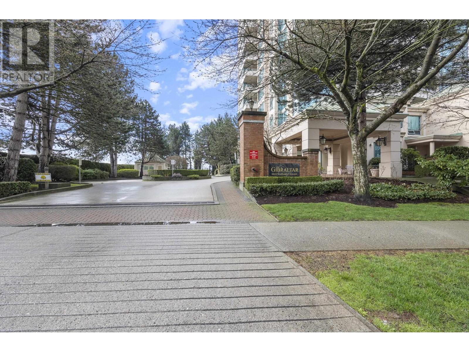 Listing Picture 3 of 40 : 1006 6622 SOUTHOAKS CRESCENT, Burnaby / 本拿比 - 魯藝地產 Yvonne Lu Group - MLS Medallion Club Member