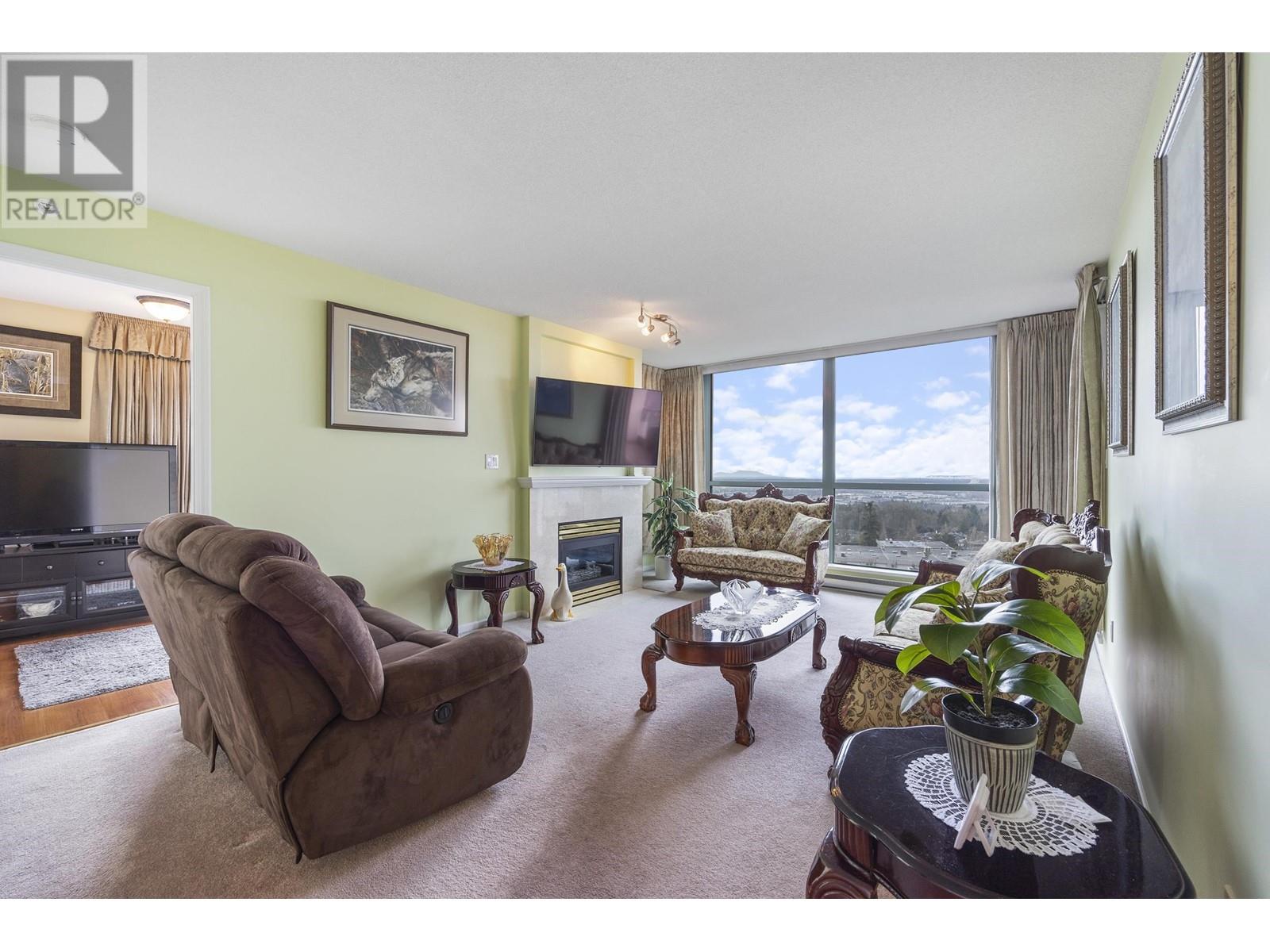 Listing Picture 10 of 40 : 1006 6622 SOUTHOAKS CRESCENT, Burnaby / 本拿比 - 魯藝地產 Yvonne Lu Group - MLS Medallion Club Member