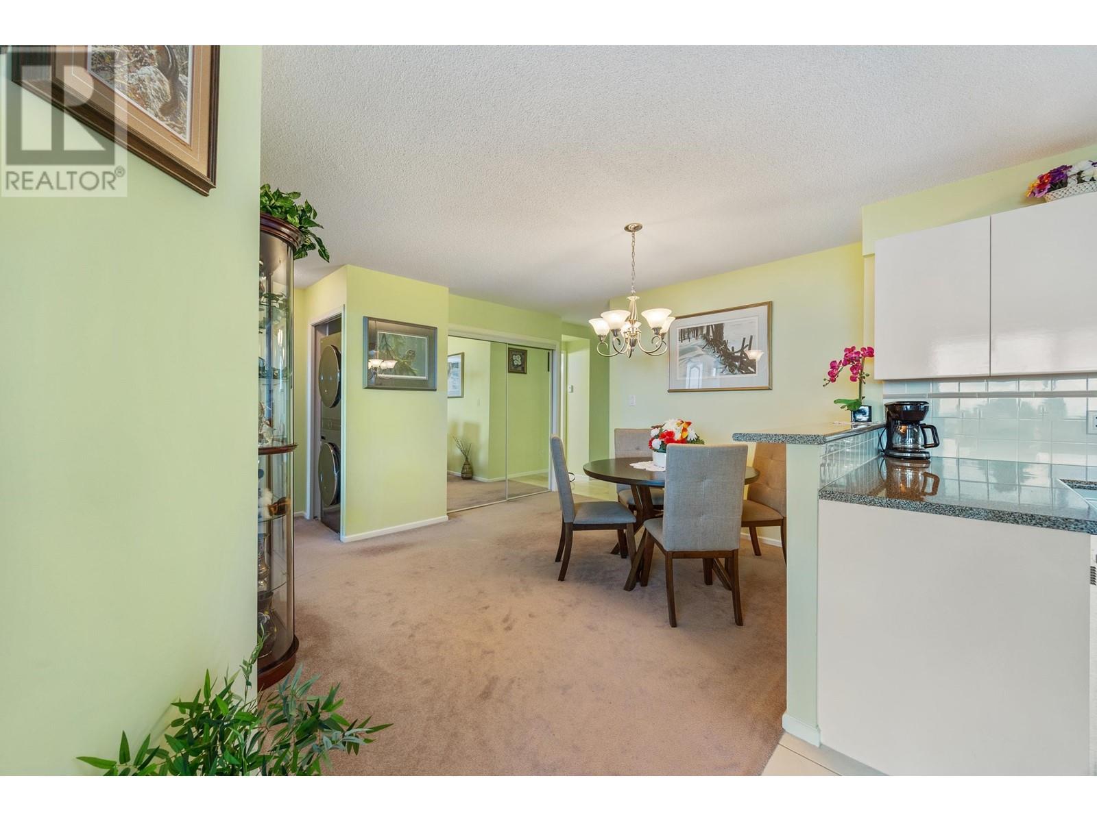 Listing Picture 13 of 40 : 1006 6622 SOUTHOAKS CRESCENT, Burnaby / 本拿比 - 魯藝地產 Yvonne Lu Group - MLS Medallion Club Member