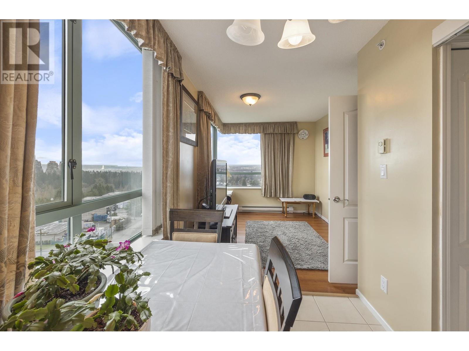 Listing Picture 33 of 40 : 1006 6622 SOUTHOAKS CRESCENT, Burnaby / 本拿比 - 魯藝地產 Yvonne Lu Group - MLS Medallion Club Member