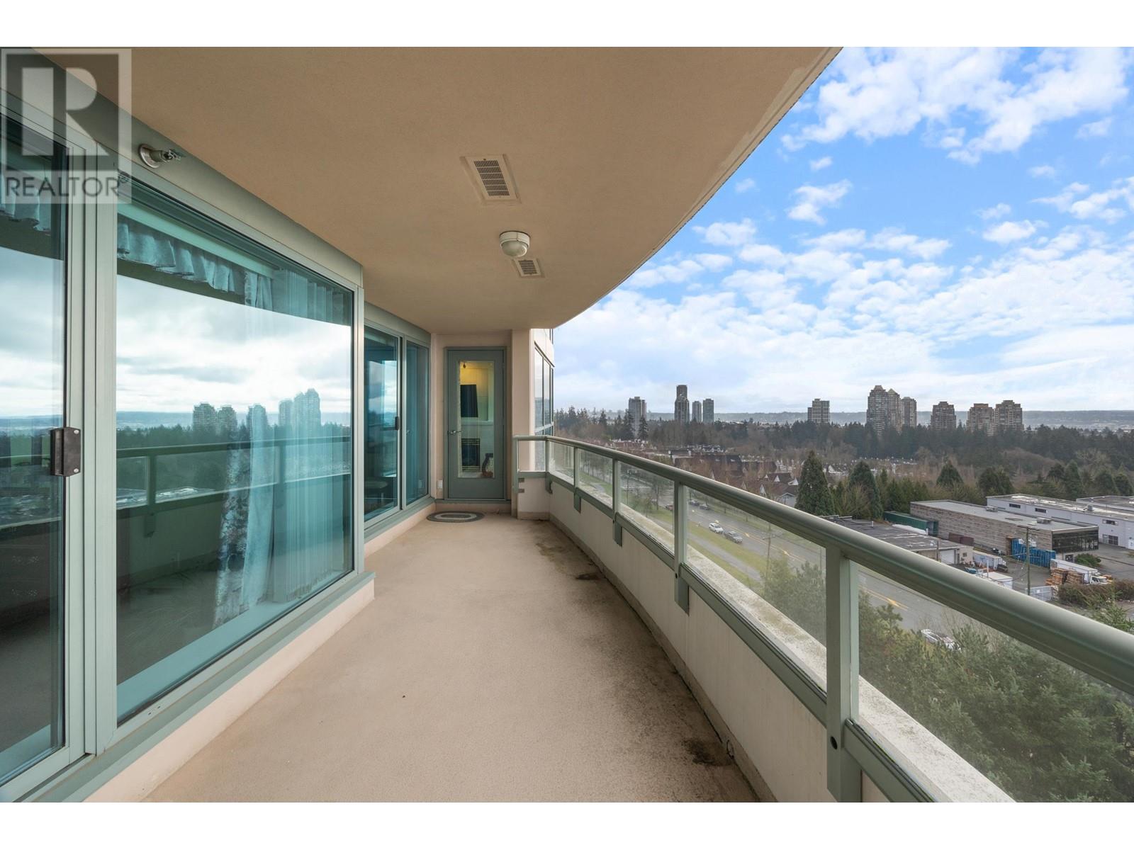 Listing Picture 31 of 40 : 1006 6622 SOUTHOAKS CRESCENT, Burnaby / 本拿比 - 魯藝地產 Yvonne Lu Group - MLS Medallion Club Member