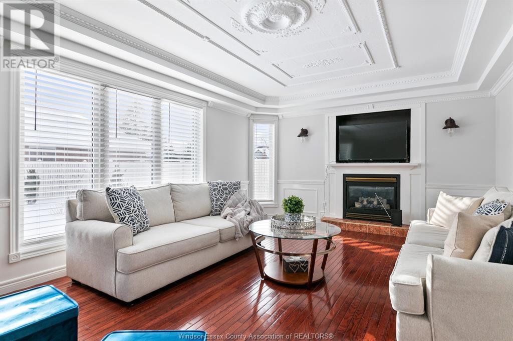 Property at 261 MOCERI CRESCENT image 2