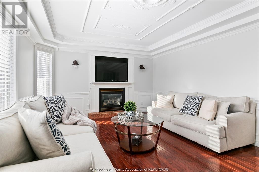 Property at 261 MOCERI CRESCENT image 3