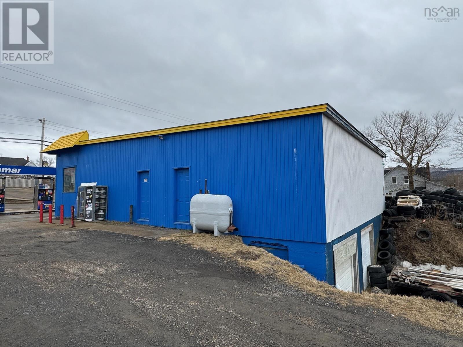 15885 Central Avenue, Inverness, Nova Scotia  B0E 1N0 - Photo 10 - 202505196