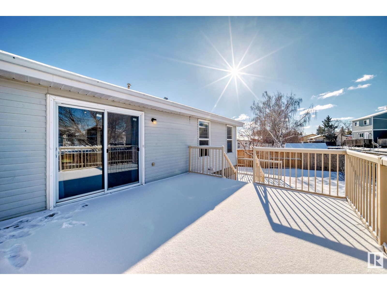 Property at 10458 14 AV NW image 5