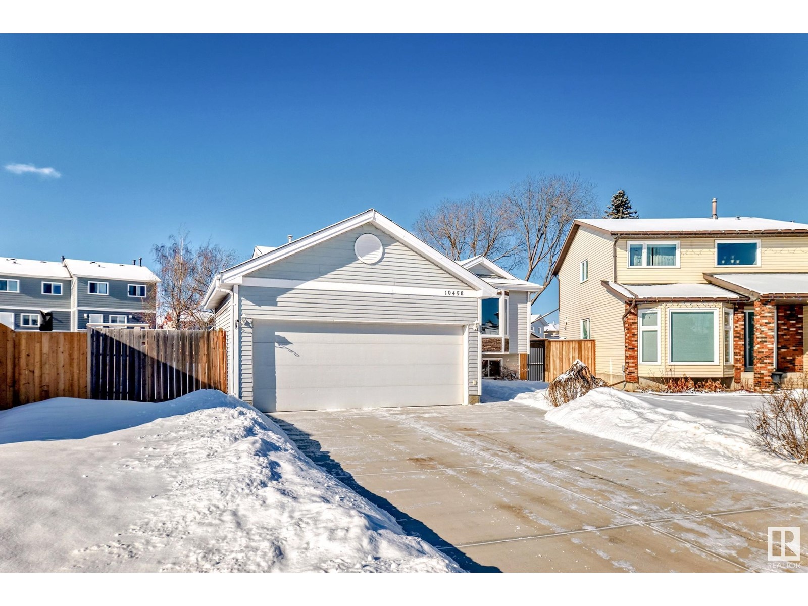 10458 14 Av Nw, Edmonton, Alberta  T6J 5S9 - Photo 2 - E4426239