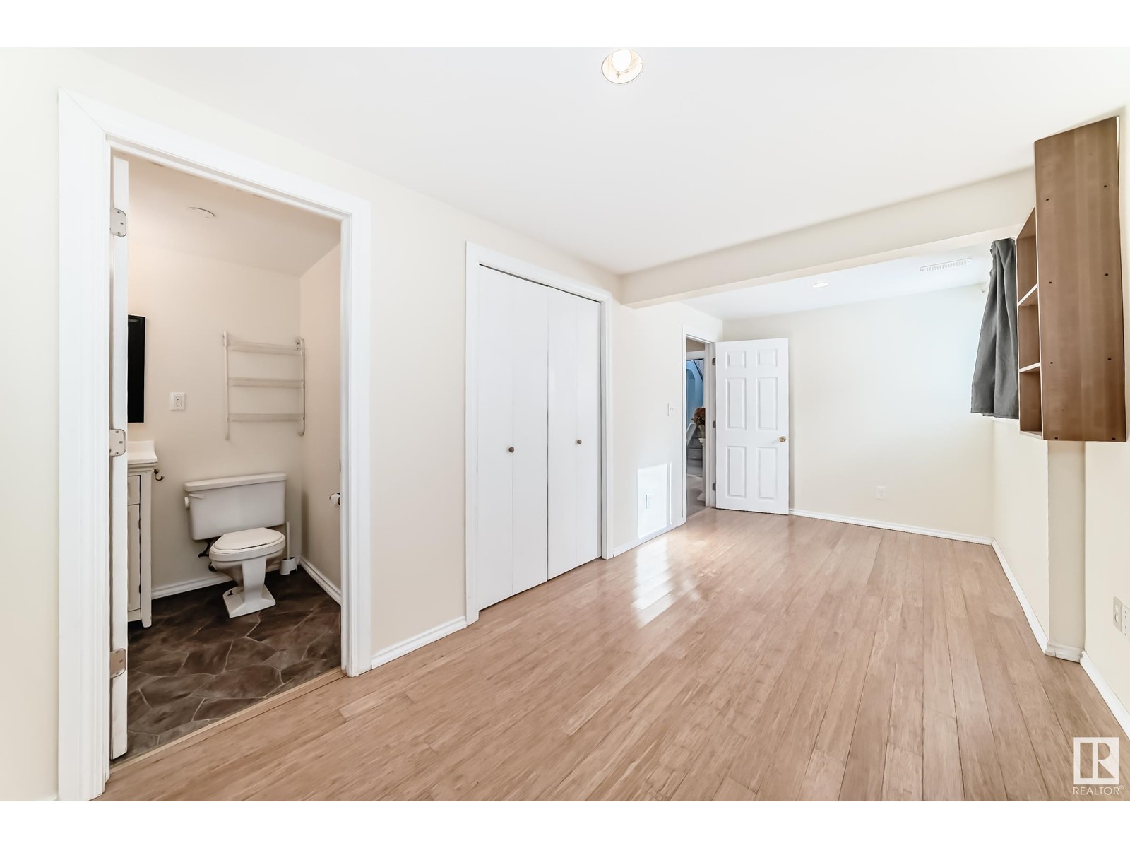 10458 14 Av Nw, Edmonton, Alberta  T6J 5S9 - Photo 21 - E4426239
