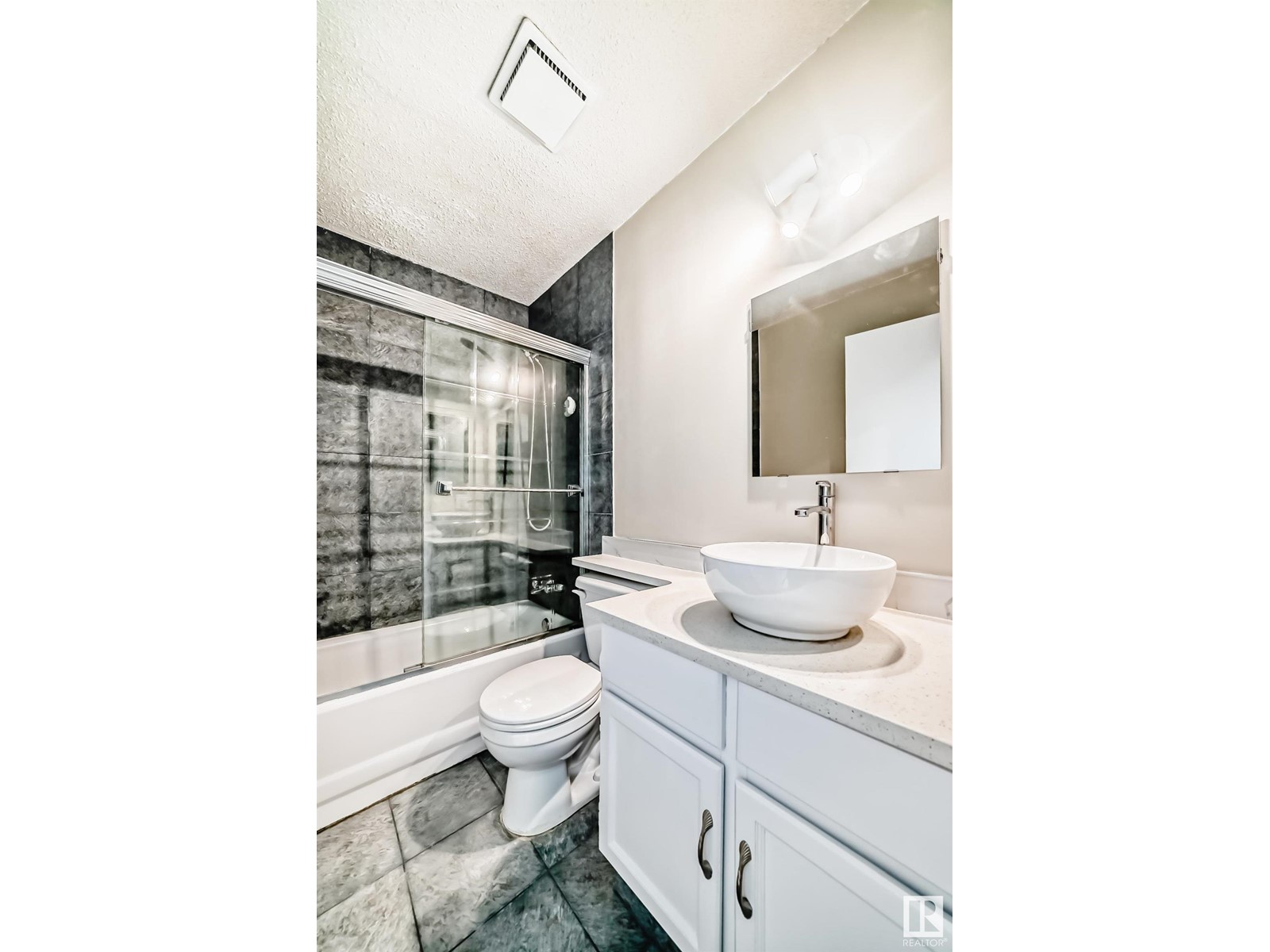 10458 14 Av Nw, Edmonton, Alberta  T6J 5S9 - Photo 43 - E4426239
