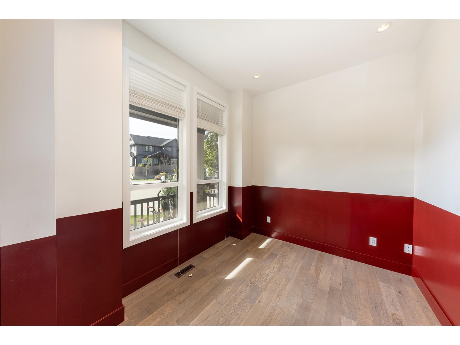 2142 167 Street, White Rock, British Columbia  V3Z 9X9 - Photo 13 - R2978737