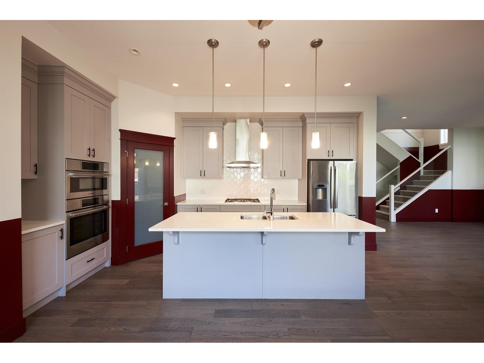 2142 167 Street, White Rock, British Columbia  V3Z 9X9 - Photo 5 - R2978737
