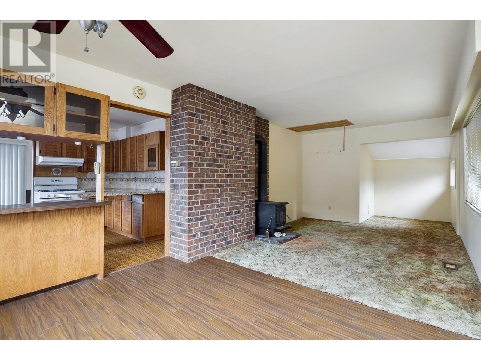 448 Fader Street, New Westminster, British Columbia  V3L 3T3 - Photo 8 - R2977655