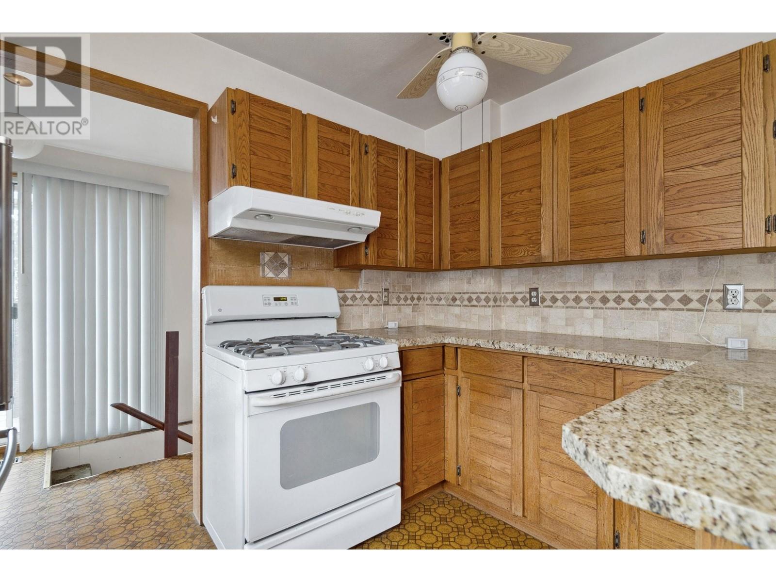 448 Fader Street, New Westminster, British Columbia  V3L 3T3 - Photo 16 - R2977655