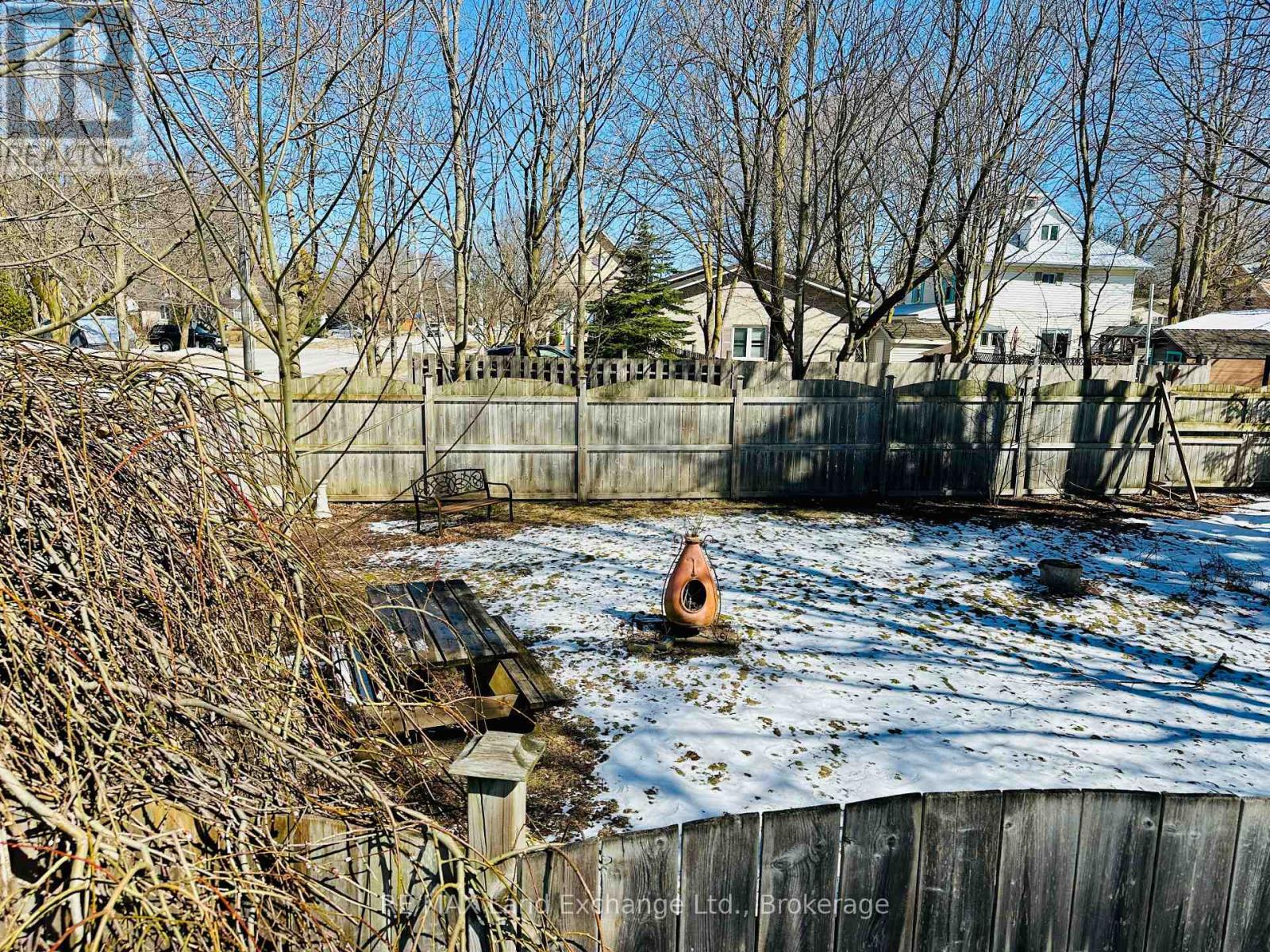 643 Elgin Street, Saugeen Shores, Ontario  N0H 2C0 - Photo 39 - X12011376