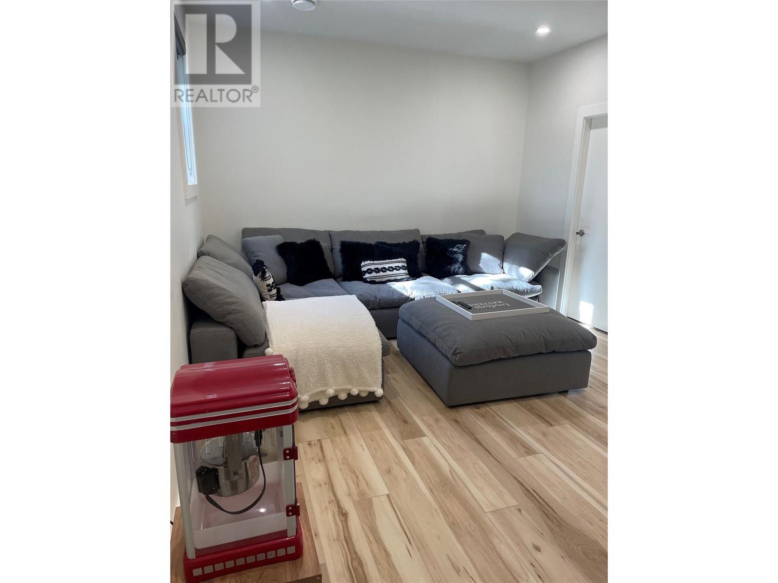 Property at 190 VANCOUVER Avenue Unit# 104 image 5