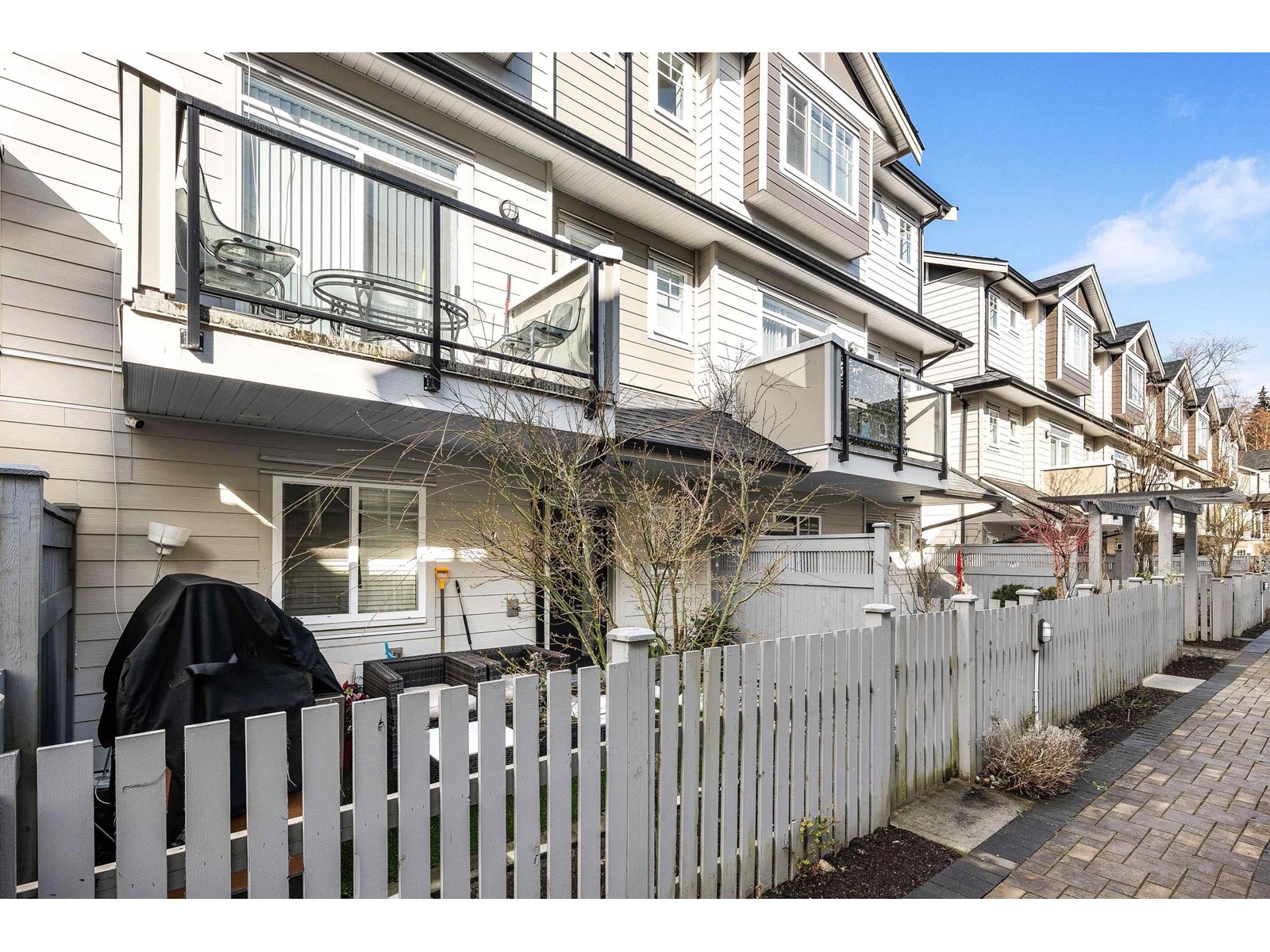49 13898 64 Avenue, Surrey, British Columbia  V3W 1L6 - Photo 2 - R2979228