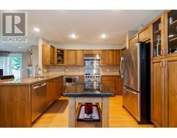 106 101 PARKSIDE DRIVE, Port Moody, British Columbia