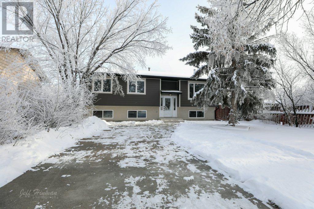 137 3rd Street S, Picture Butte, Alberta  T0K 1V0 - Photo 1 - A2174853