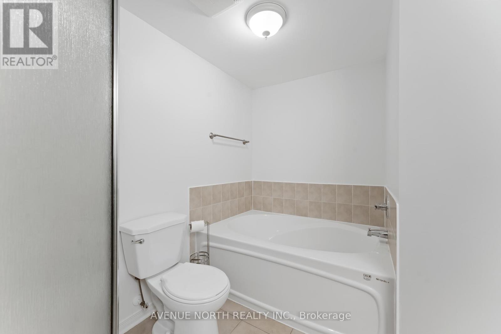 101 - 70 Edenvale Drive, Ottawa, Ontario  K2K 3N7 - Photo 25 - X12026739