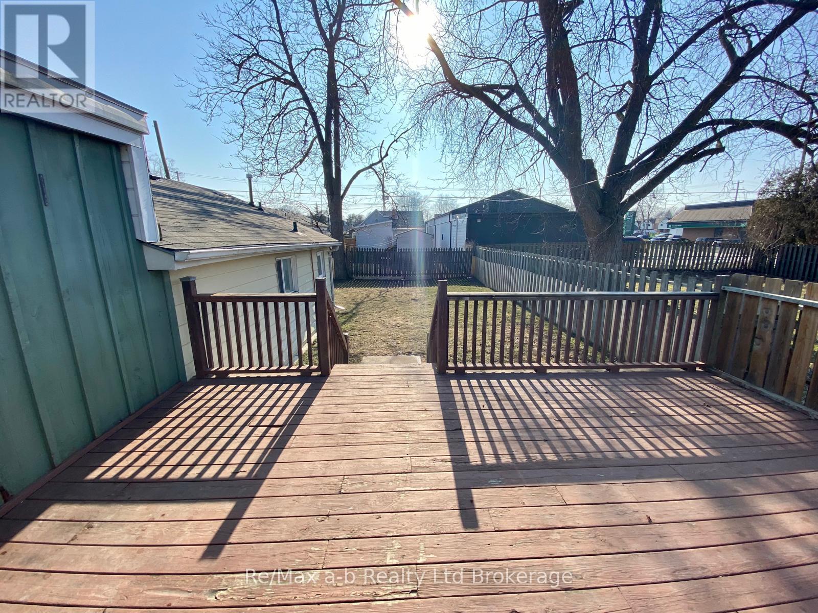 Property at 224 JOSEPH STREET image 4