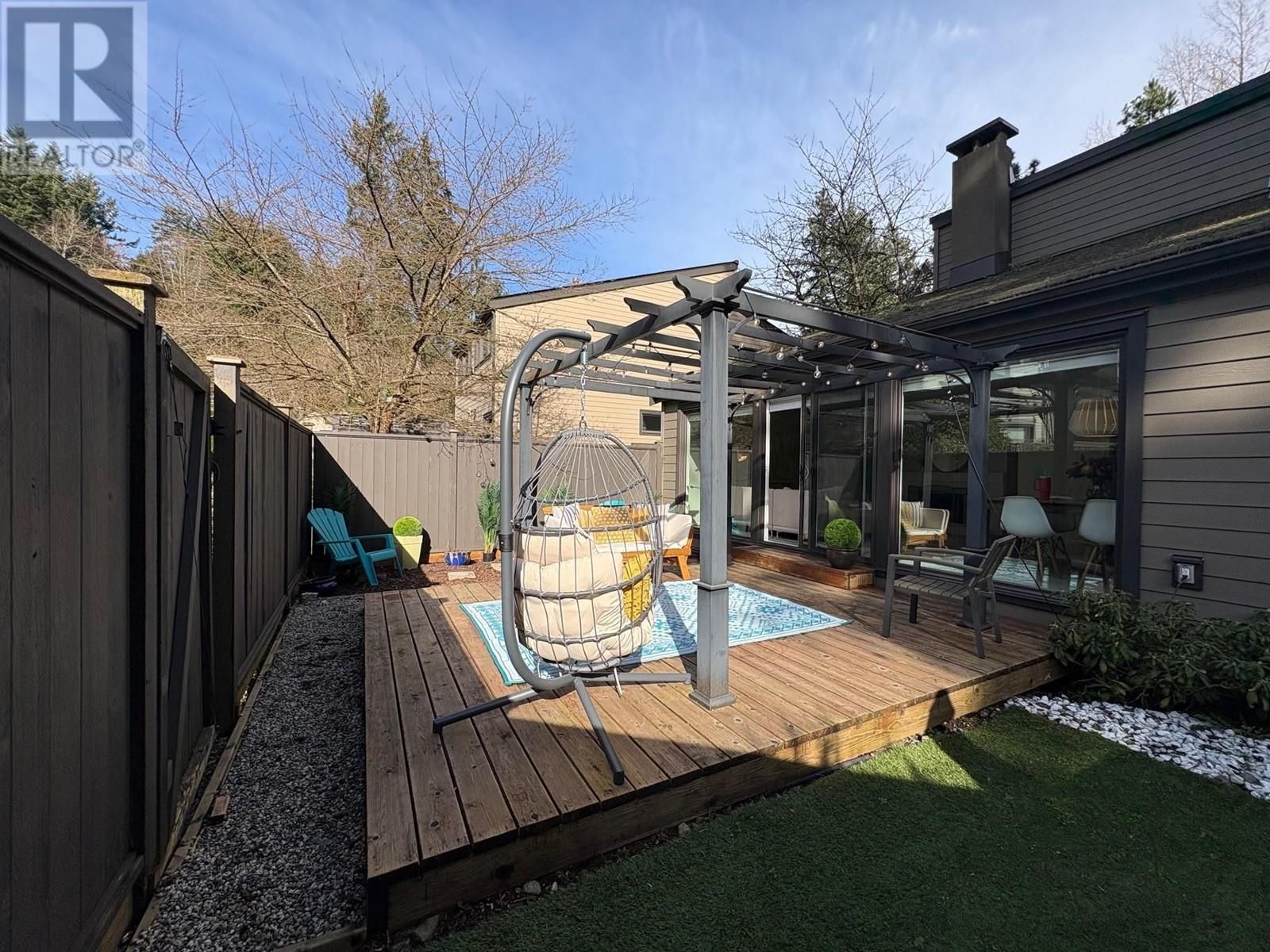 1041 Heritage Boulevard, North Vancouver, British Columbia  V7J 3G7 - Photo 11 - R2967600