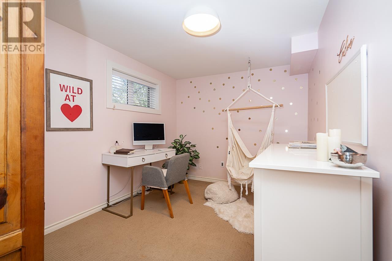 1041 Heritage Boulevard, North Vancouver, British Columbia  V7J 3G7 - Photo 31 - R2967600