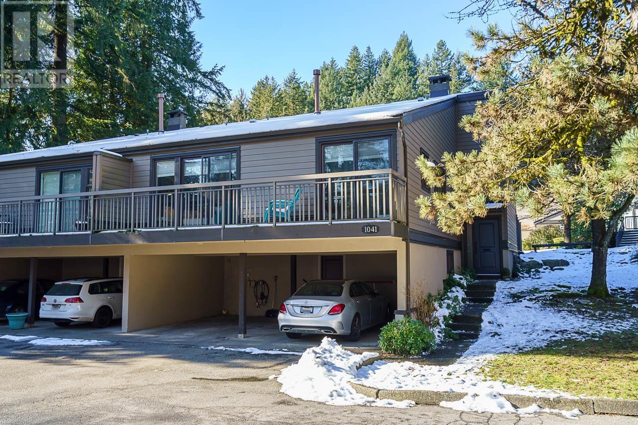 1041 Heritage Boulevard, North Vancouver, British Columbia  V7J 3G7 - Photo 2 - R2967600
