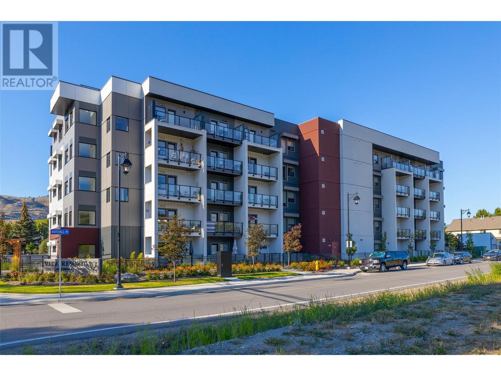 2555 Lakeshore Road Unit# 403, Vernon, British Columbia  V1H 0A4 - Photo 1 - 10339520