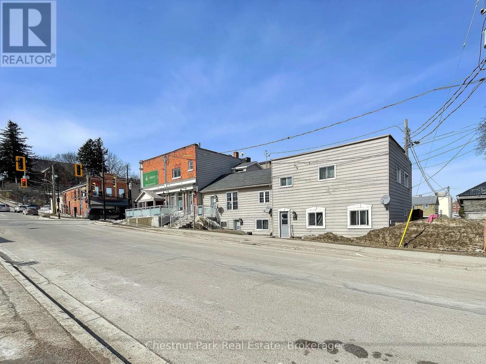 551 Berford Street, South Bruce Peninsula, Ontario  N0H 2T0 - Photo 3 - X12026692