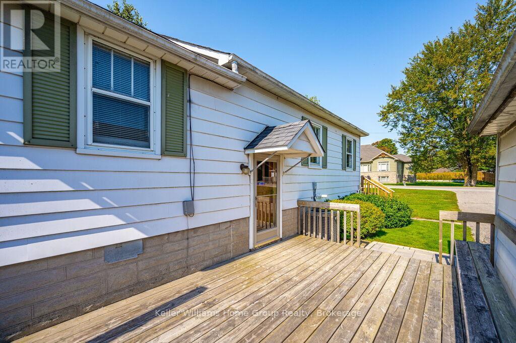 19 Peel Street W, Mapleton, Ontario  N0B 1A0 - Photo 29 - X12026738