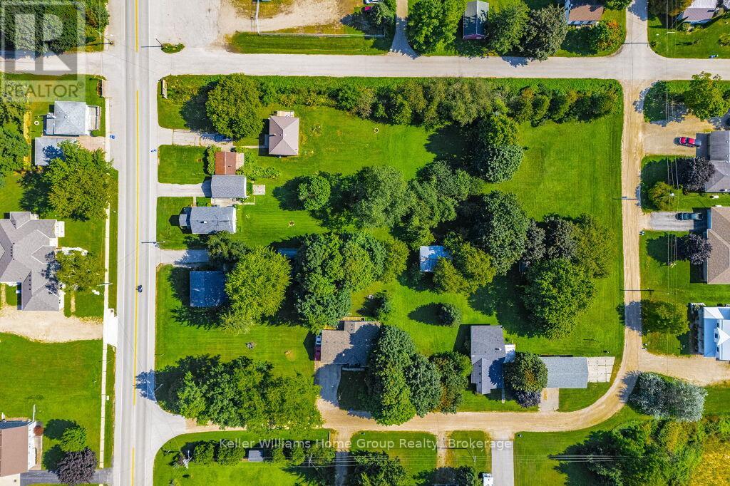 19 Peel Street W, Mapleton, Ontario  N0B 1A0 - Photo 43 - X12026738