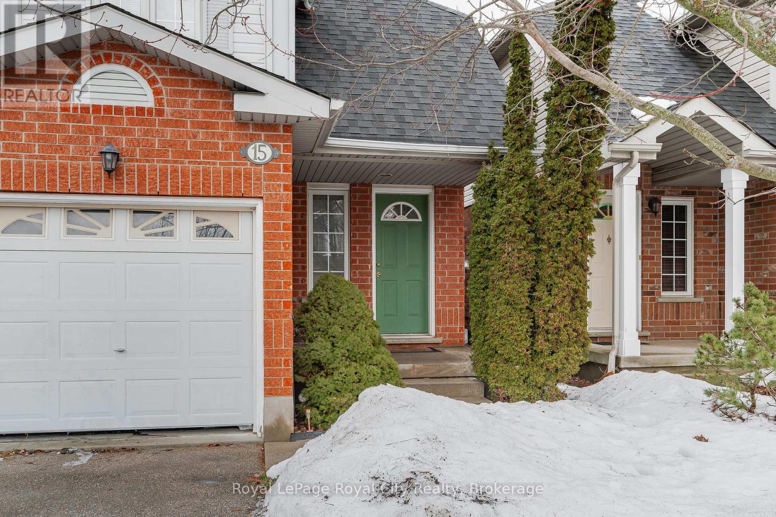 Property at 15 CAMM CRESCENT image 2