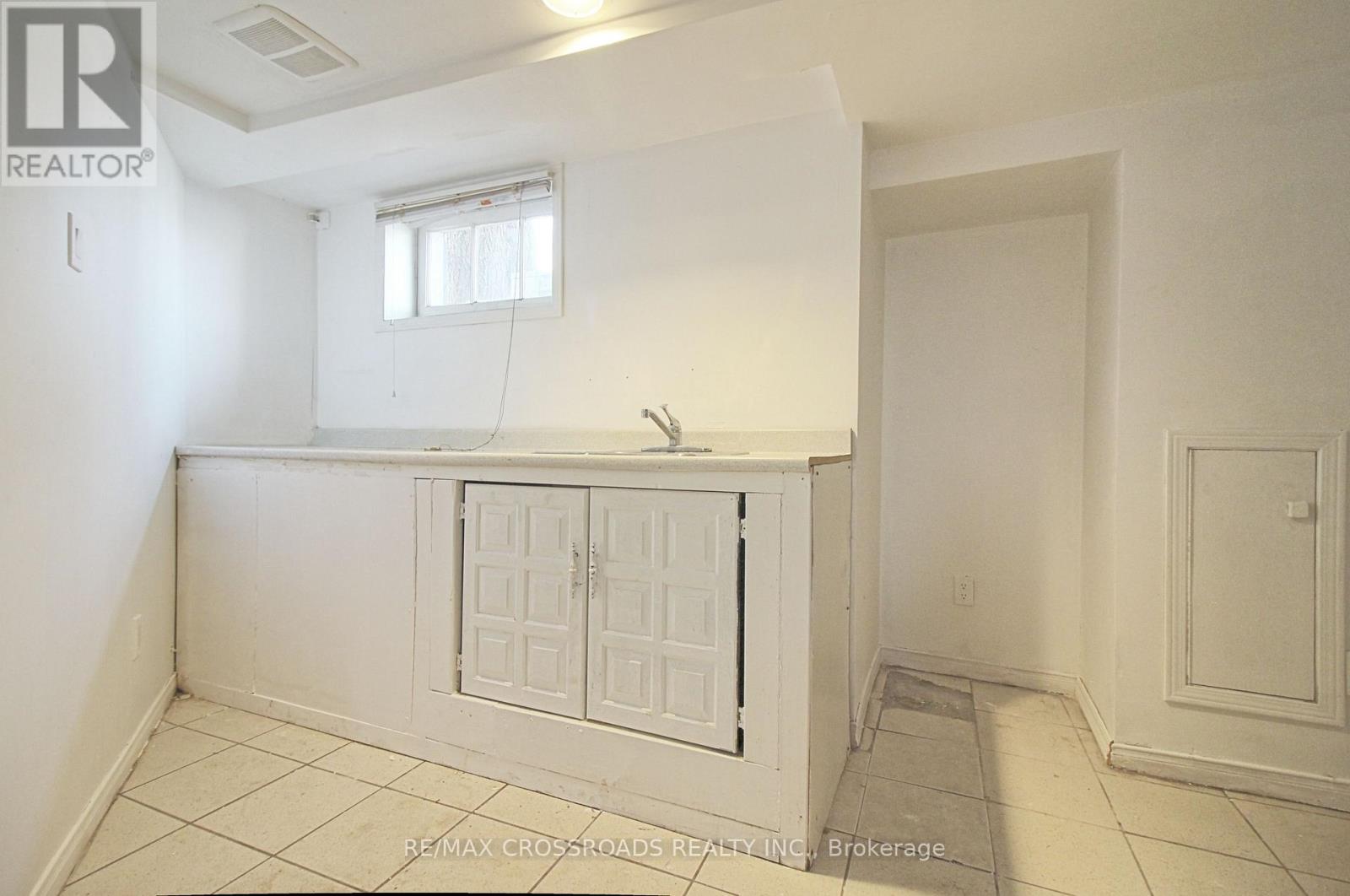 67 Steeles Avenue E, Toronto, Ontario  M2M 3Y3 - Photo 20 - C12026756