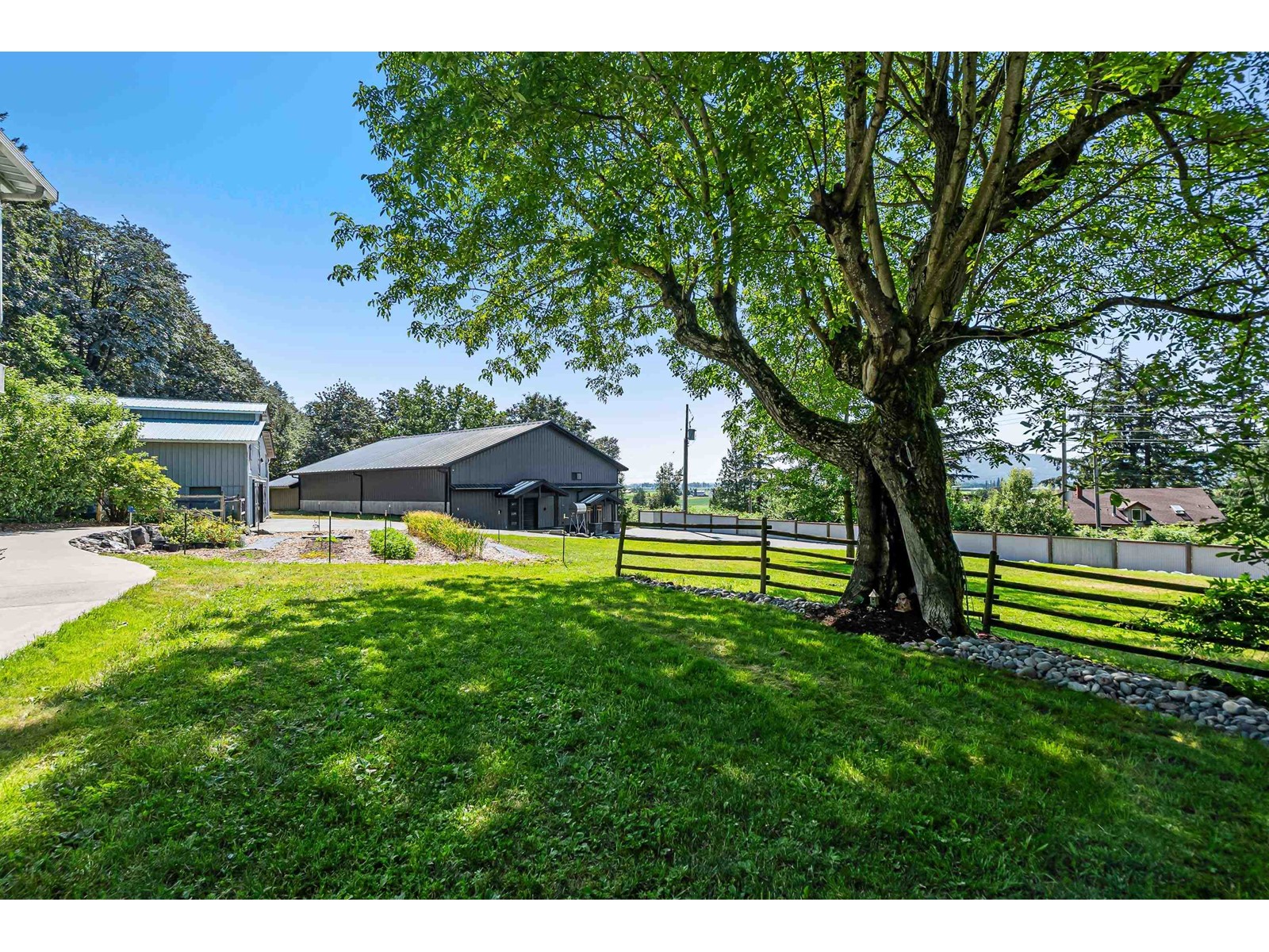 41056 Belrose Road, Abbotsford, British Columbia  V3G 2M9 - Photo 3 - C8067619