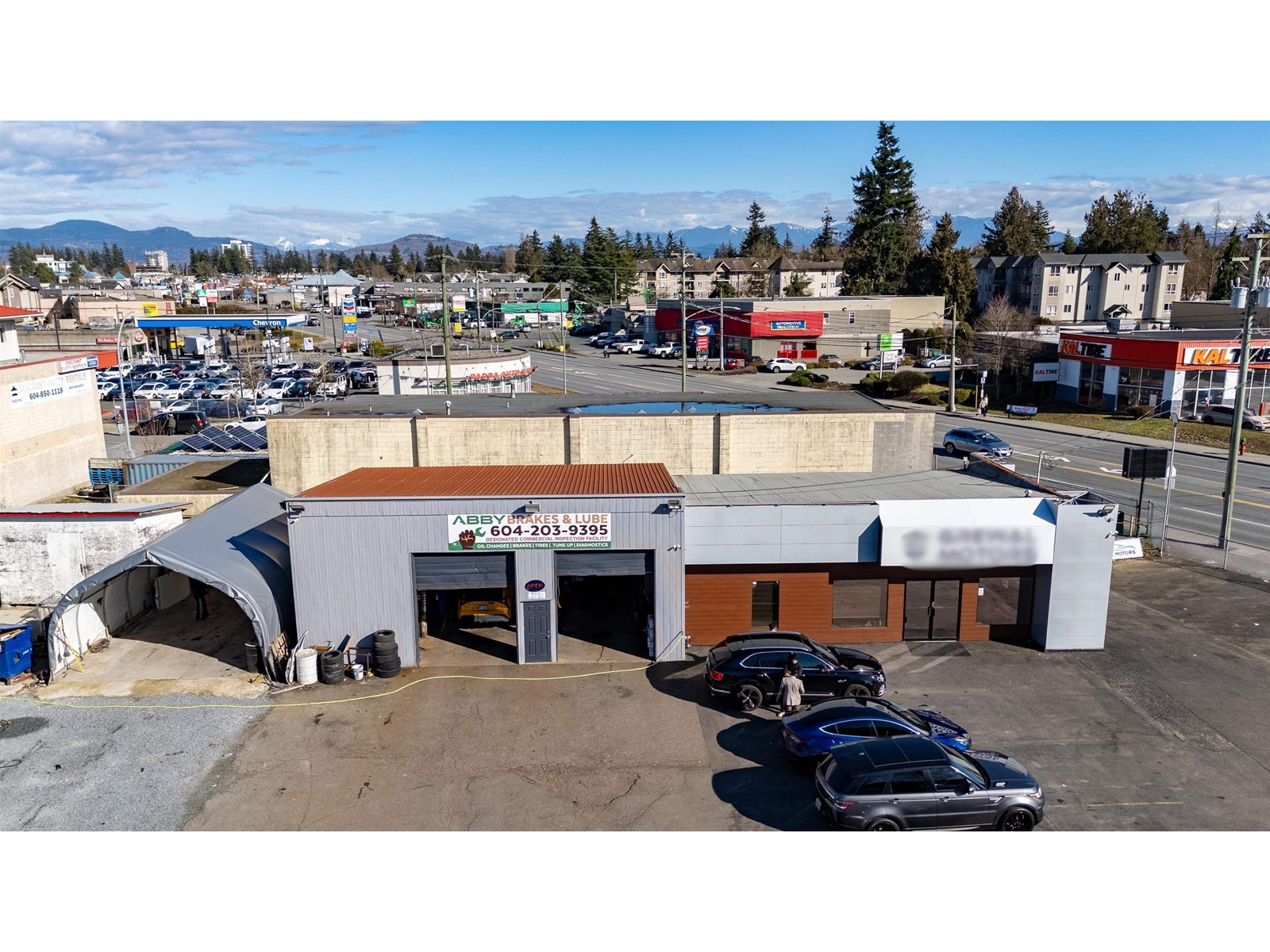 31695 South Fraser Way, Abbotsford, British Columbia  V2T 1V1 - Photo 4 - C8067622