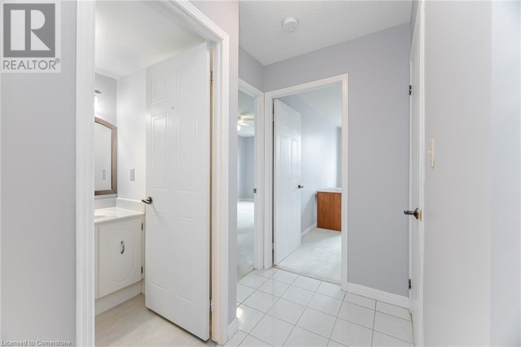 166 Mountain Park Avenue Unit# 201, Hamilton, Ontario  L8V 1A1 - Photo 25 - 40707283