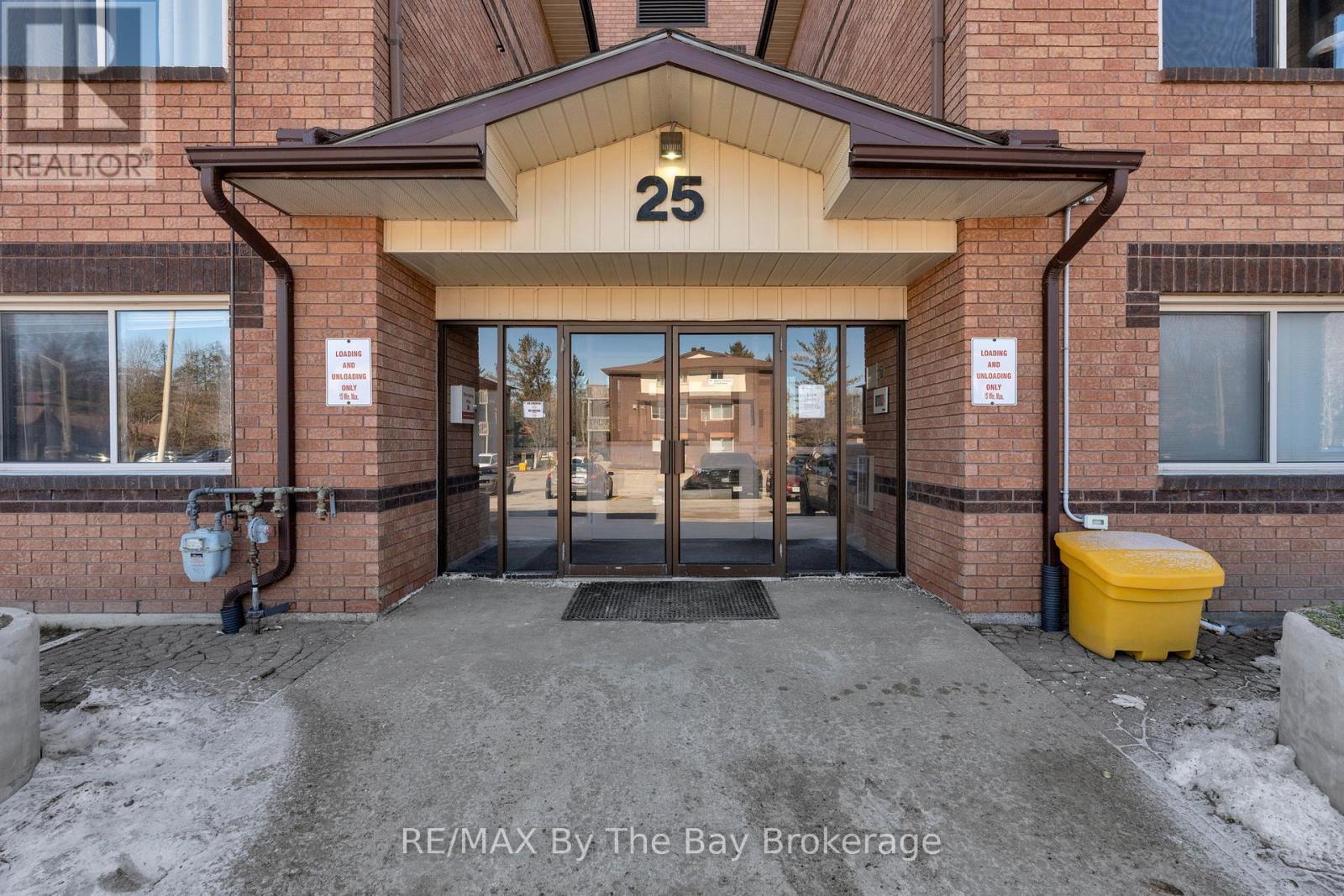 Property at 307 - 25 MEADOW LANE image 2