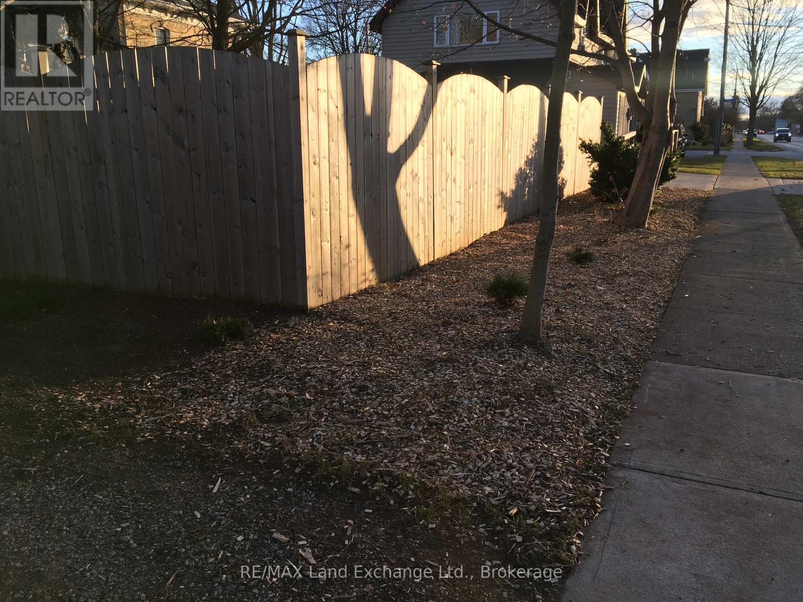 643 Elgin Street, Saugeen Shores, Ontario  N0H 2C0 - Photo 44 - X12011376